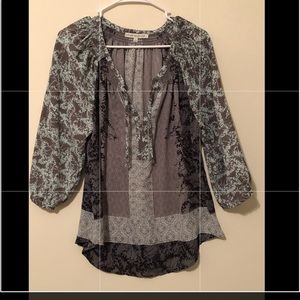 3/4 length sleeve shirt